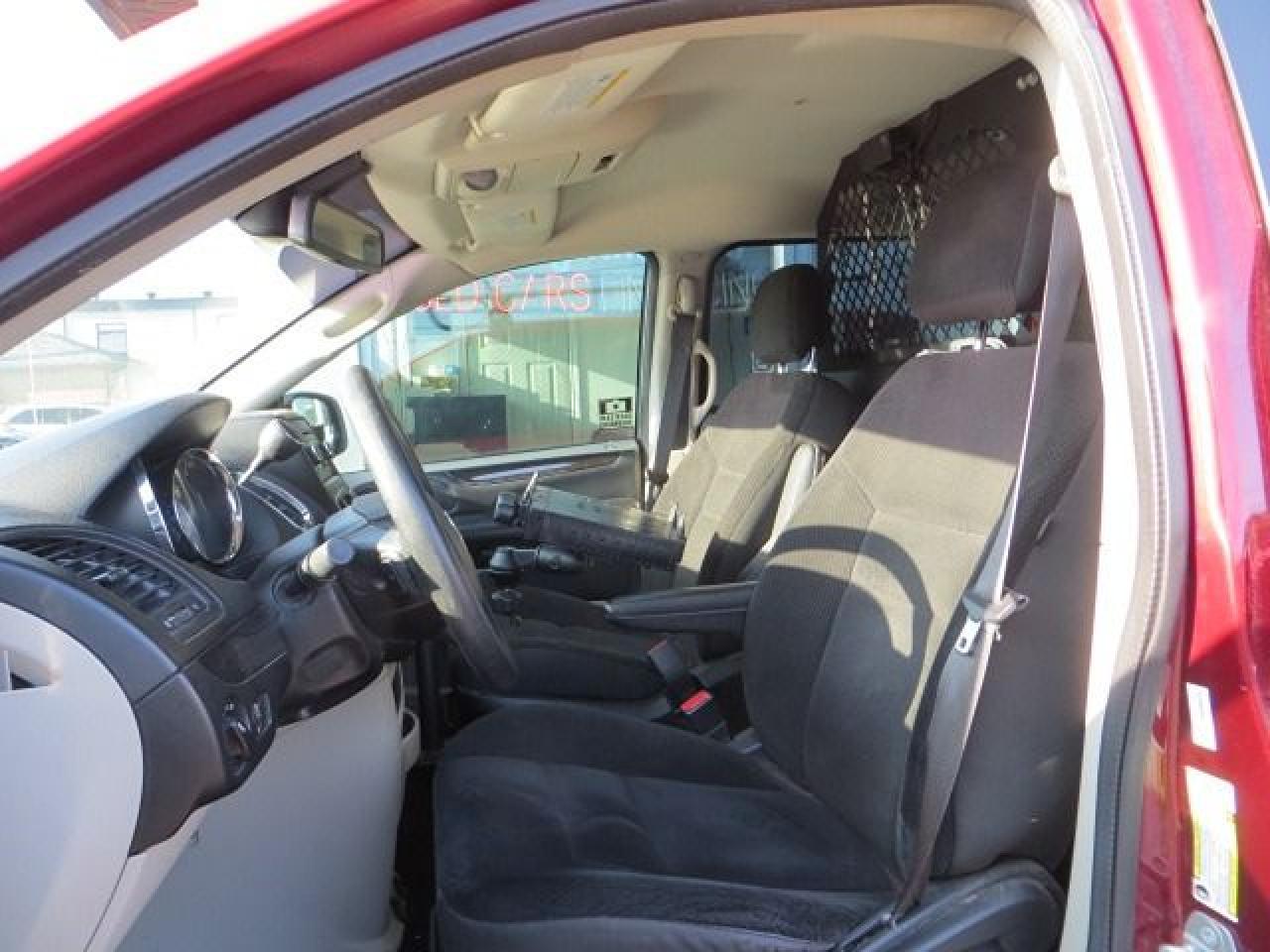 2019 Dodge Grand Caravan CERTIFIED, CARGO, LADDER RACKS, PWR INVERTER,RACKS Photo