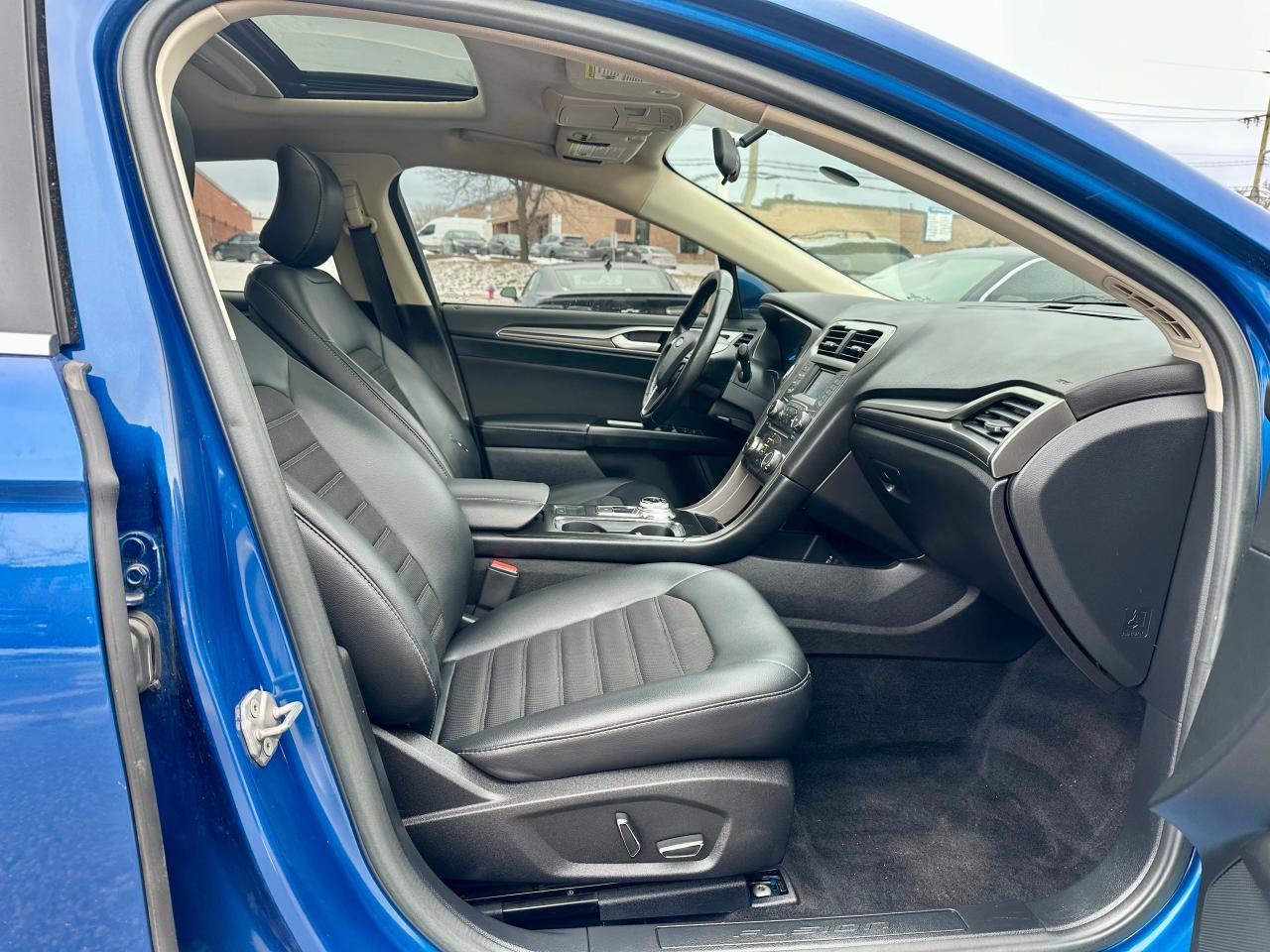 2017 Ford Fusion  Photo