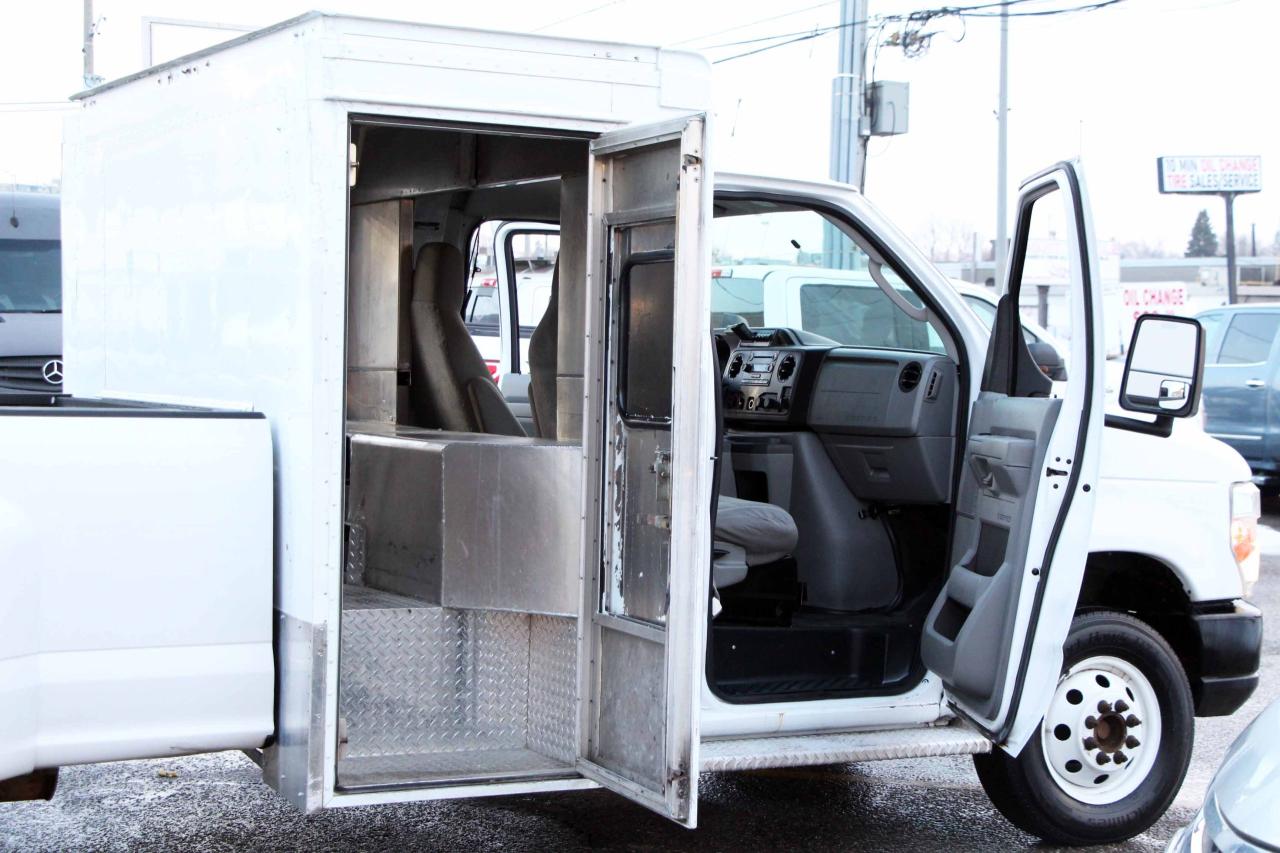 2011 Ford Econoline Base Photo