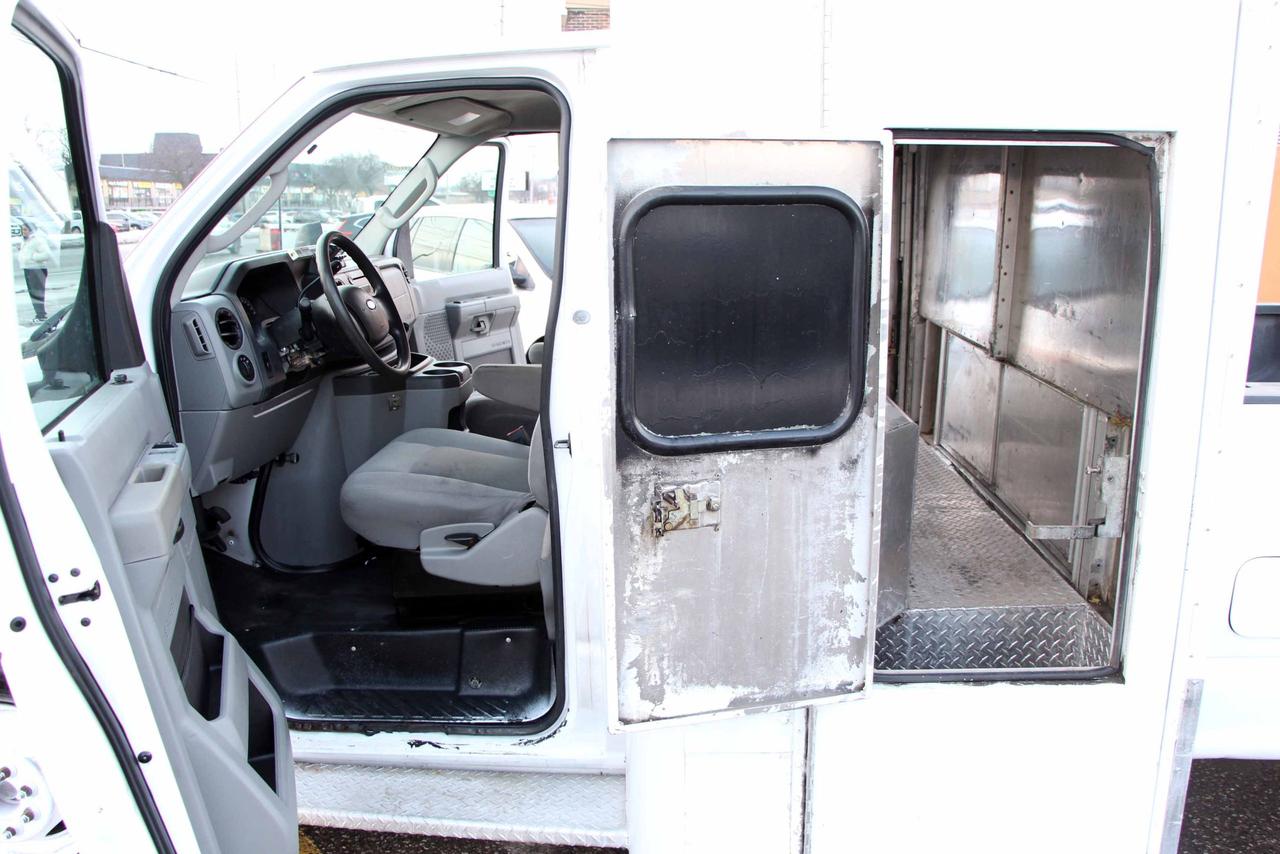 2011 Ford Econoline Base Photo