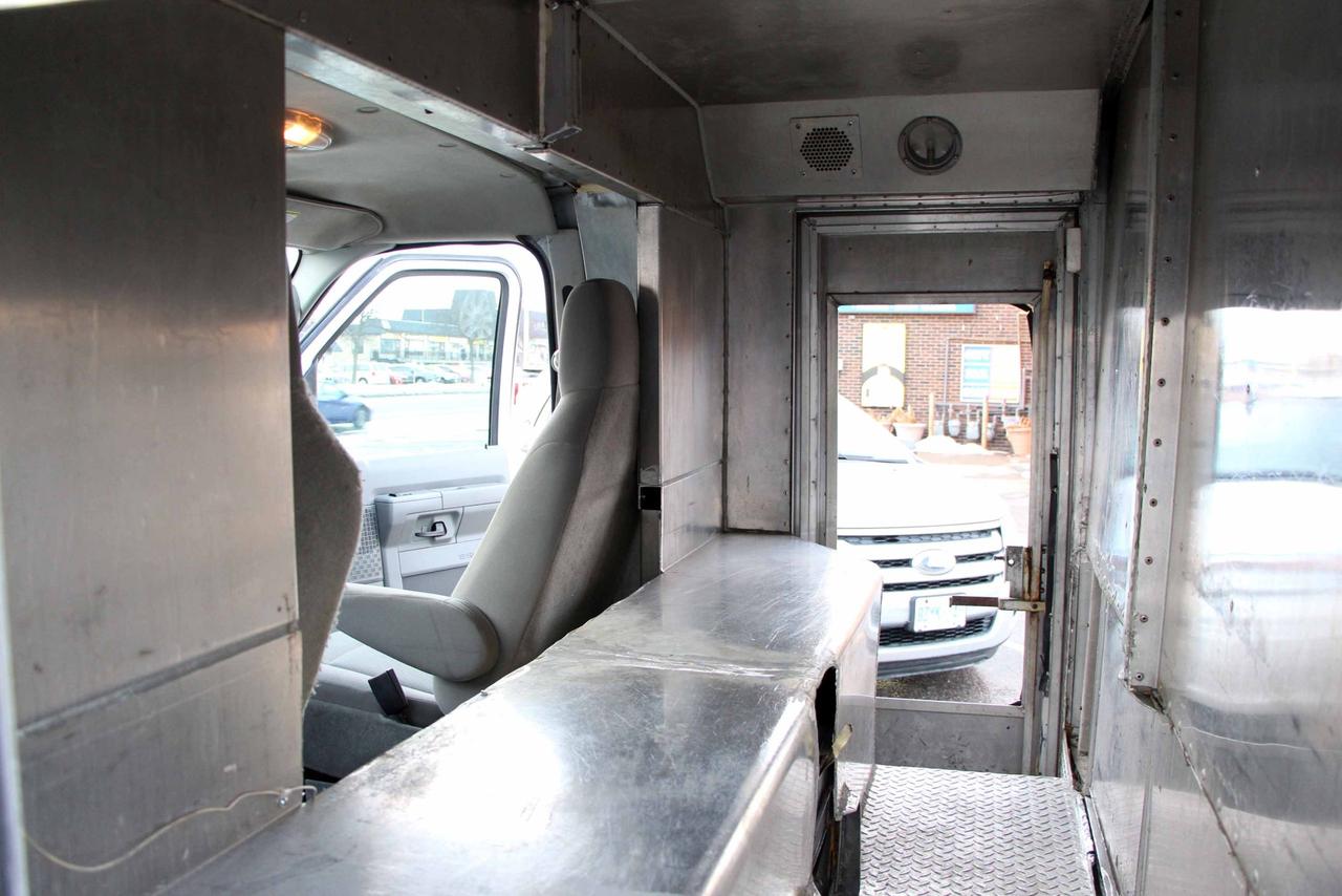 2011 Ford Econoline Base Photo