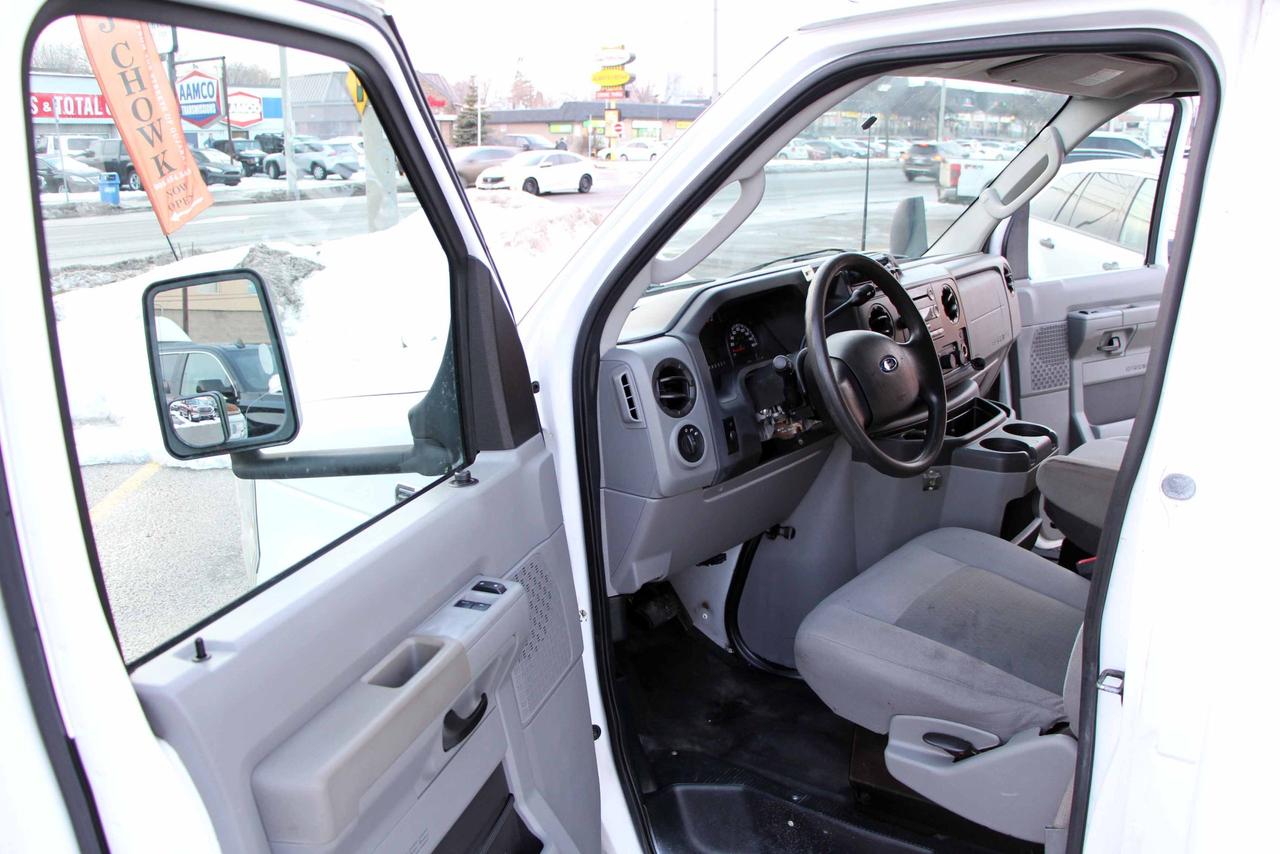 2011 Ford Econoline Base Photo