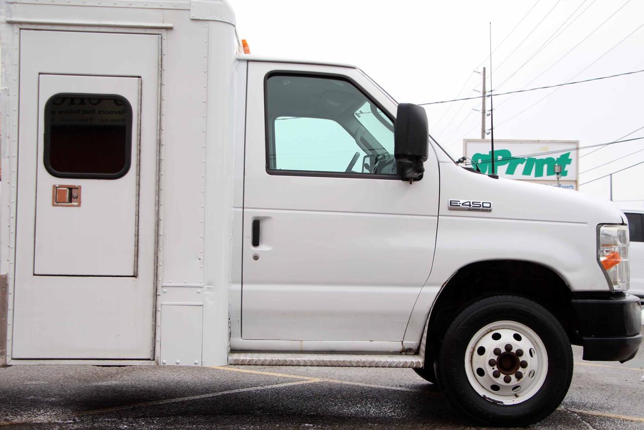 2011 Ford Econoline Base Photo