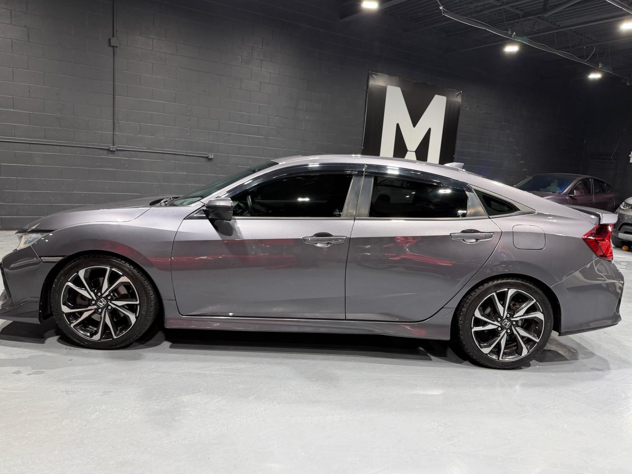 2017 Honda Civic 4DR MAN Photo