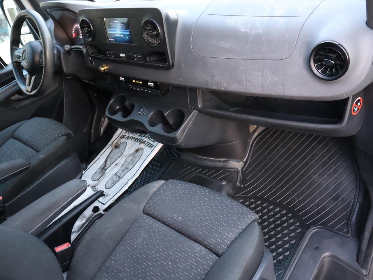 2020 Mercedes-Benz Sprinter 2500 144" CERTIFIED *ACCIDENT FREE* NAVI CAMERA CRUISE BLUETOOTH LANE CHANGE ALERT Photo