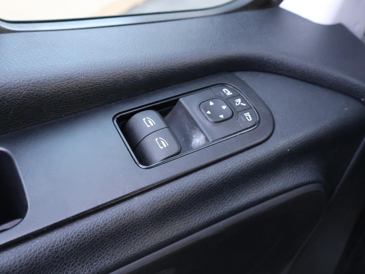 2020 Mercedes-Benz Sprinter 2500 144" CERTIFIED *ACCIDENT FREE* NAVI CAMERA CRUISE BLUETOOTH LANE CHANGE ALERT Photo