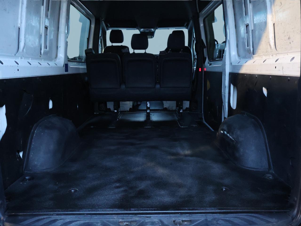 2020 Mercedes-Benz Sprinter 2500 144" CERTIFIED *ACCIDENT FREE* NAVI CAMERA CRUISE BLUETOOTH LANE CHANGE ALERT Photo