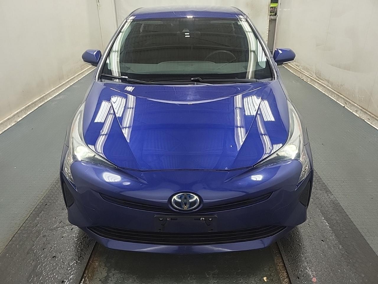 2018 Toyota Prius AUTO - Reverse Camera - One Owner !! Photo