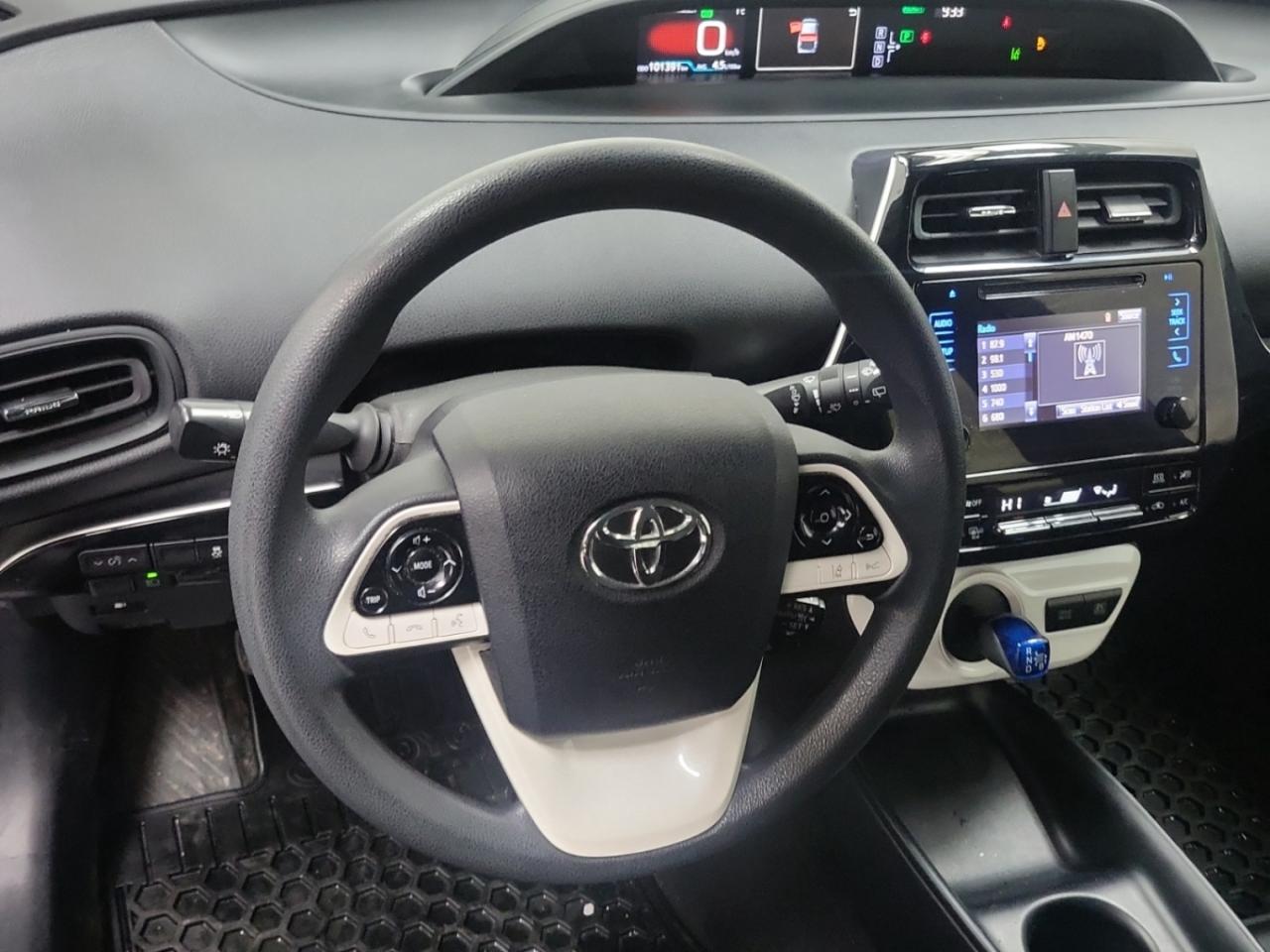2018 Toyota Prius AUTO - Reverse Camera - One Owner !! Photo