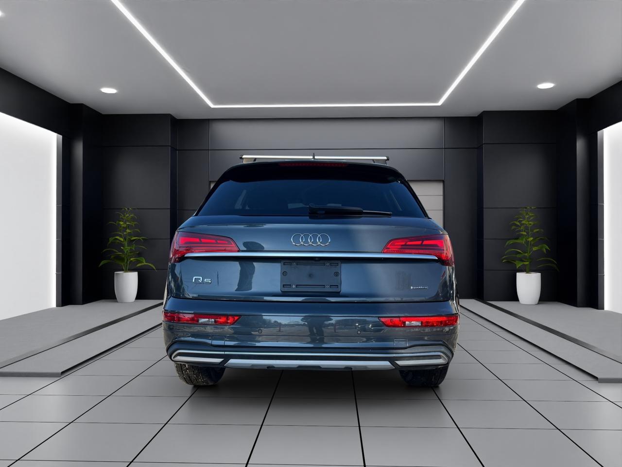 2022 Audi Q5 QUATTRO - REVERSE CAMERA - LEATHER - AWD !!! Photo