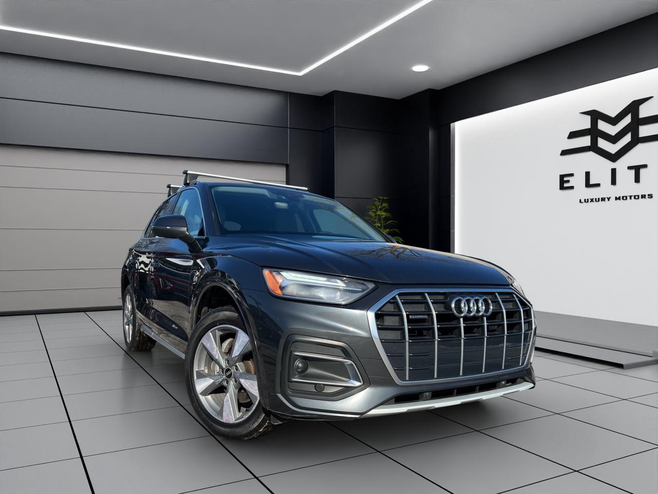 2022 Audi Q5 QUATTRO - REVERSE CAMERA - LEATHER - AWD !!! Photo