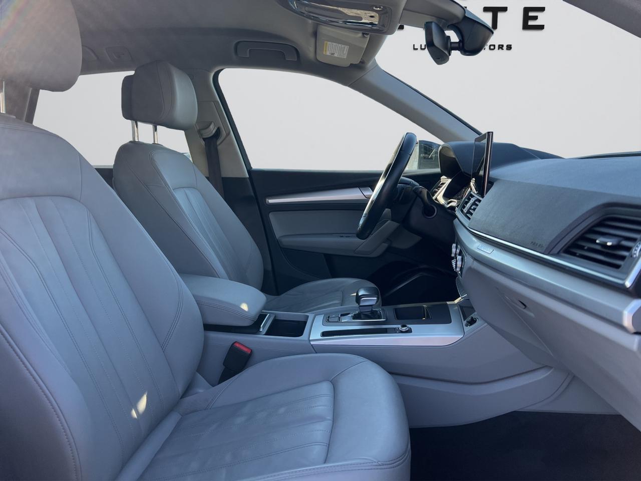 2022 Audi Q5 QUATTRO - REVERSE CAMERA - LEATHER - AWD !!! Photo