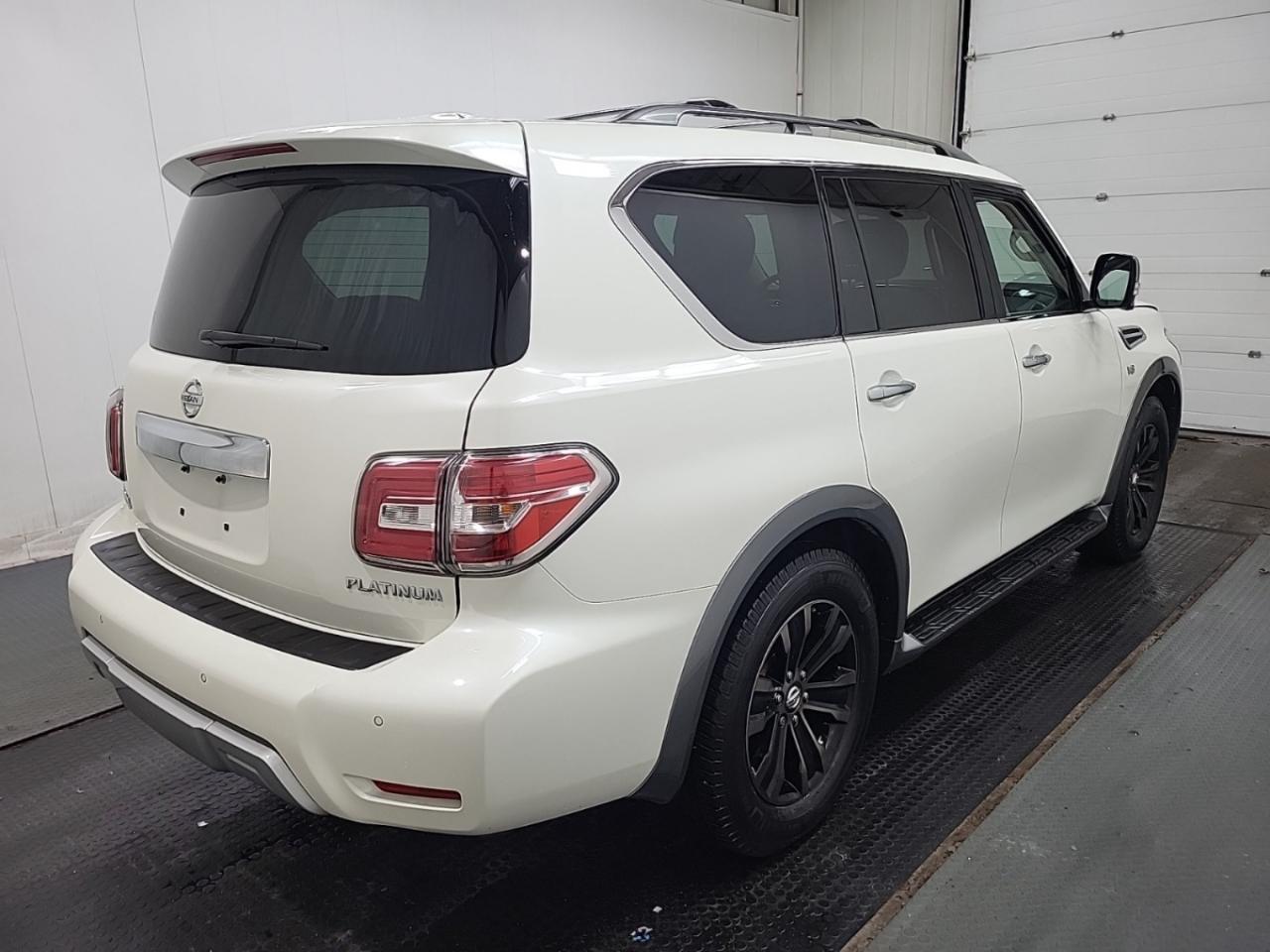 2018 Nissan Armada PLATINUM PKG 4WD - Blind Spot Monitor - Navigation !!! Photo