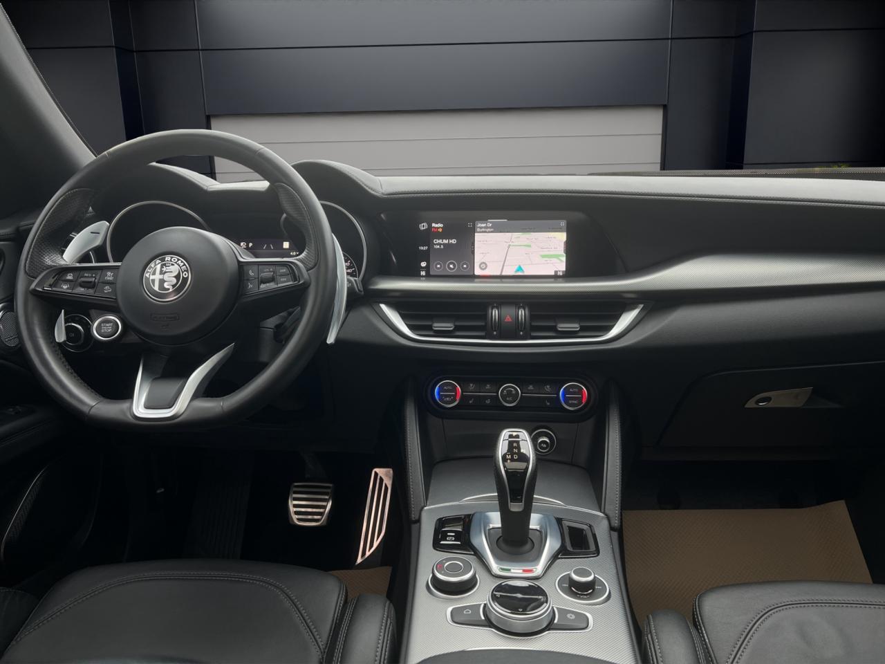 2022 Alfa Romeo Stelvio VELOCE AWD - Blind Spot Monitor - Low Kms !!! Photo