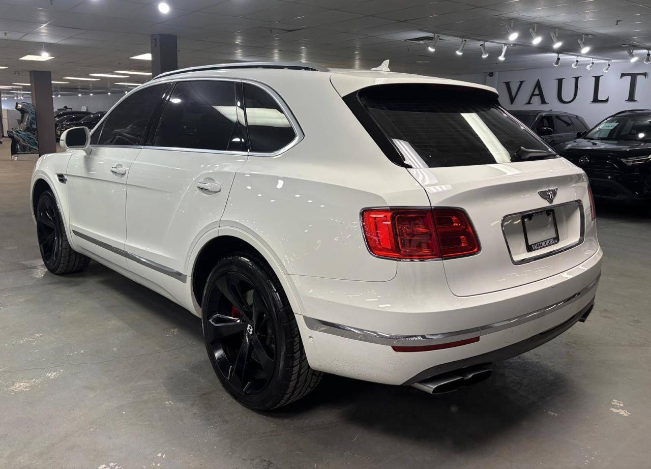 2019 Bentley Bentayga V8 AWD 12 SERVICE RECORDS Photo