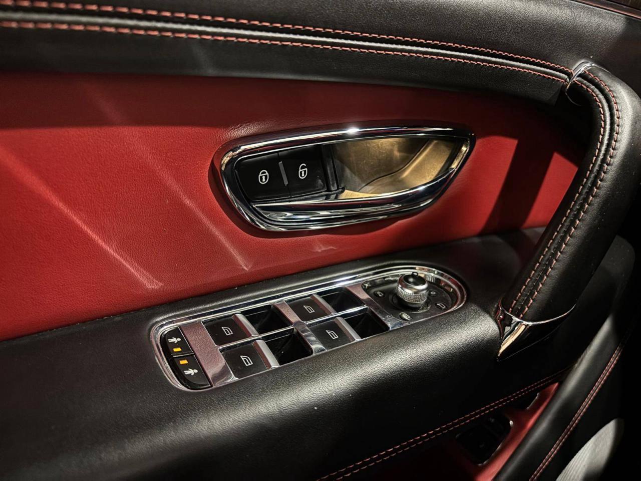 2019 Bentley Bentayga V8 AWD 12 SERVICE RECORDS Photo