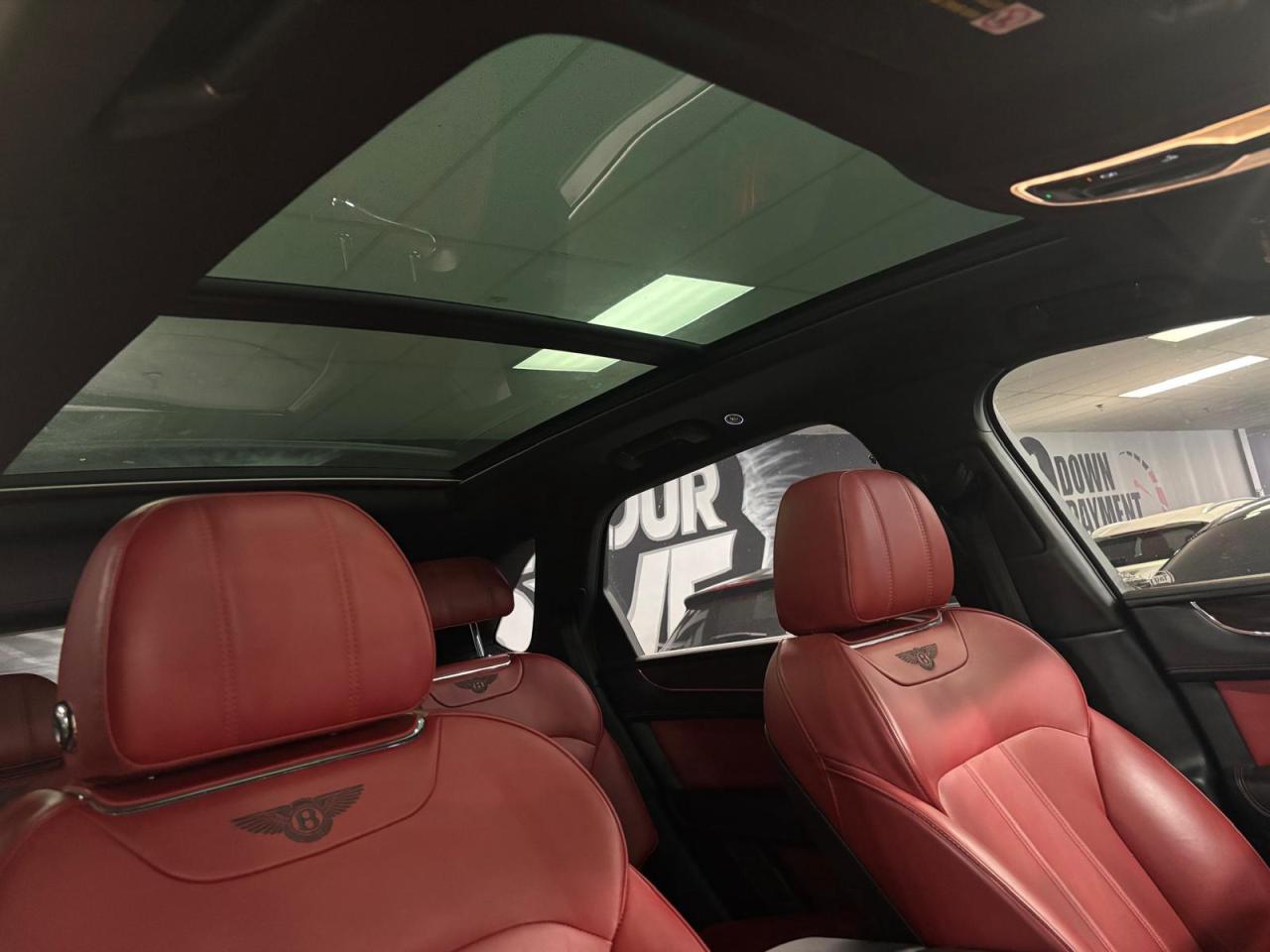 2019 Bentley Bentayga V8 AWD 12 SERVICE RECORDS Photo