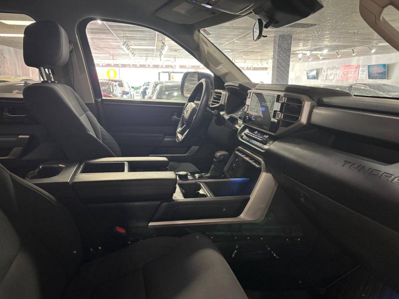 2024 Toyota Tundra 4x4 Crewmax SR Photo