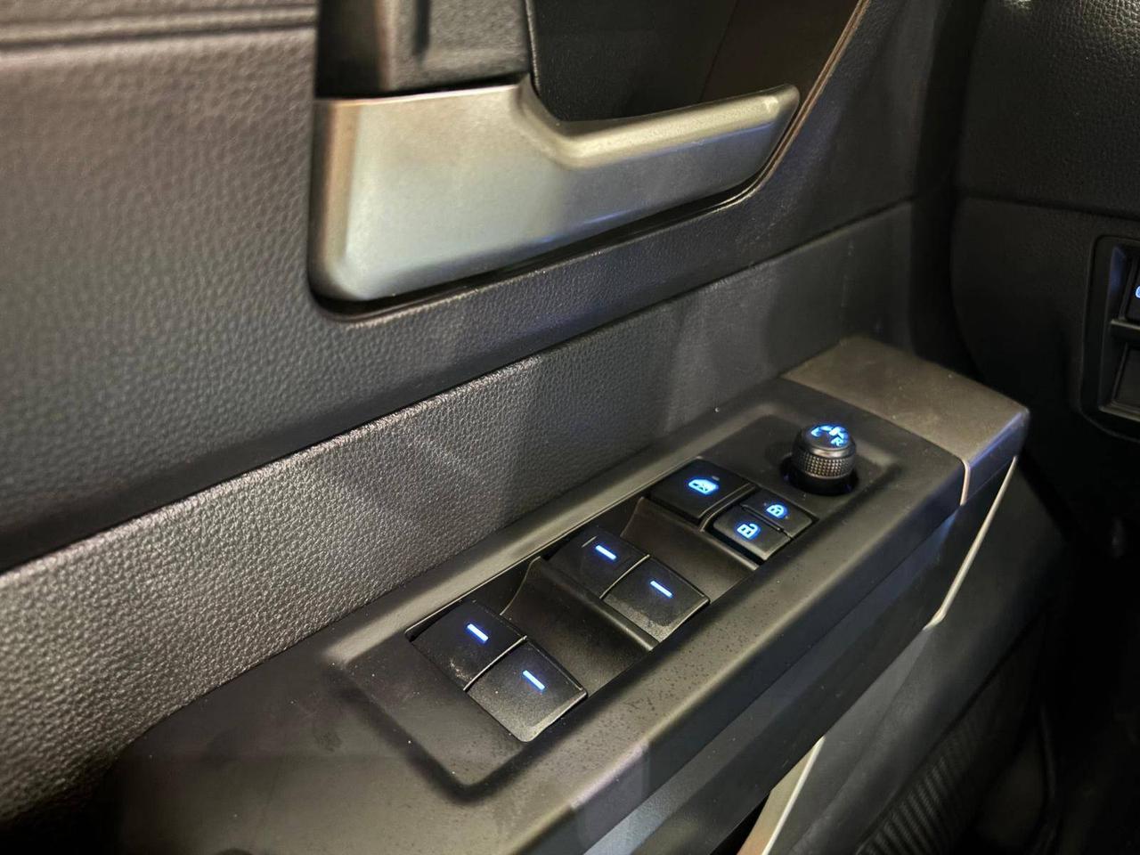 2024 Toyota Tundra 4x4 Crewmax SR Photo