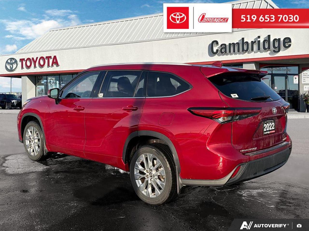 2022 Toyota Highlander XLE Photo
