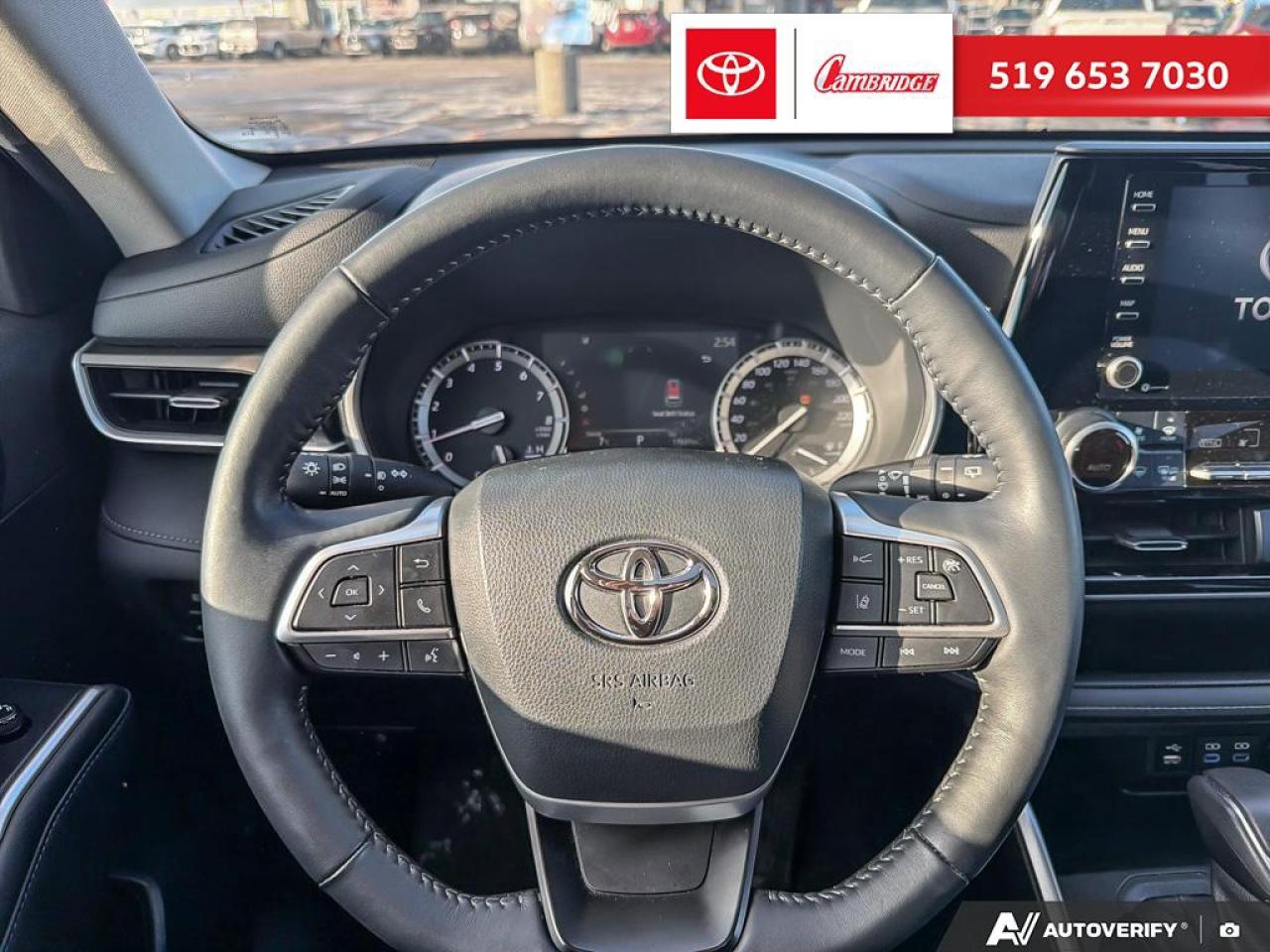 2022 Toyota Highlander XLE Photo