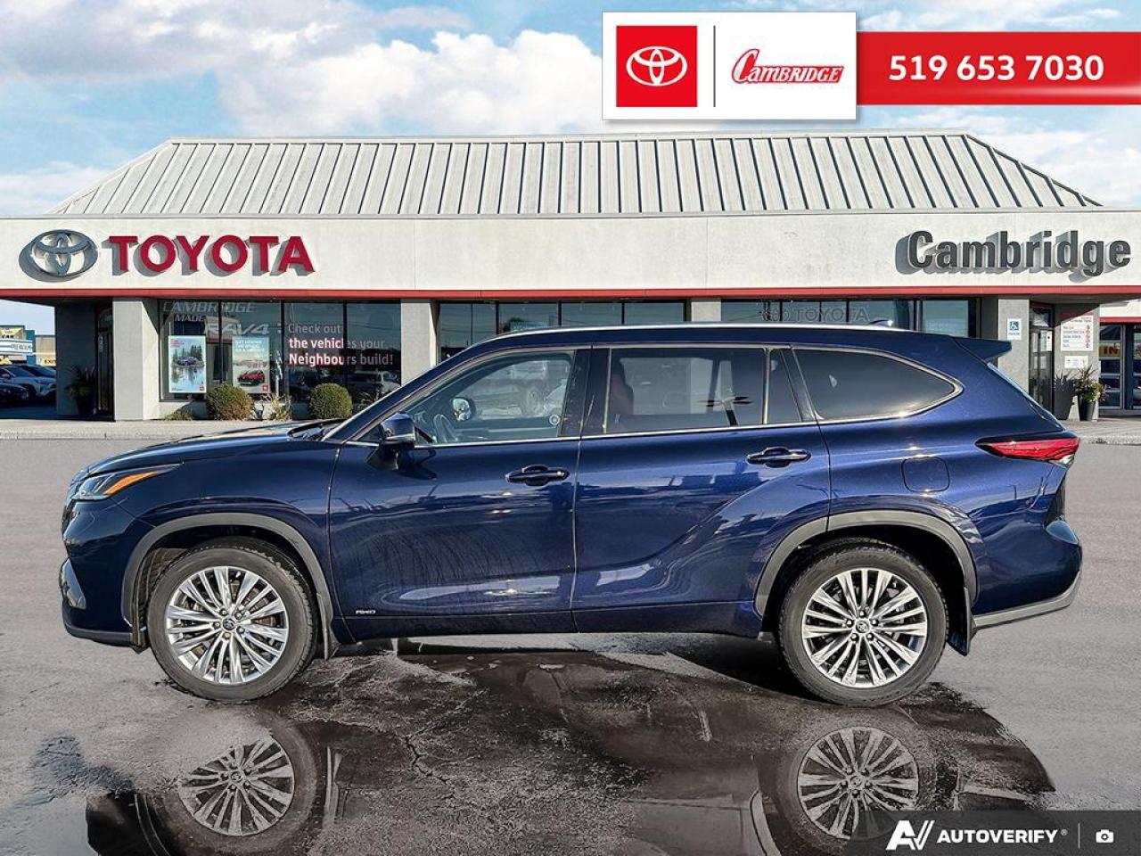 2023 Toyota Highlander Hybrid Limited Photo2