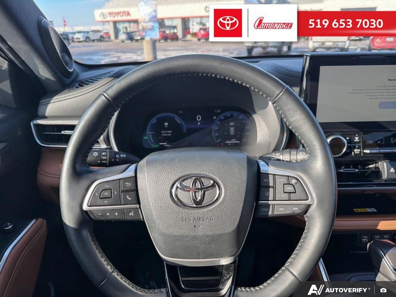 2023 Toyota Highlander Hybrid Limited Photo