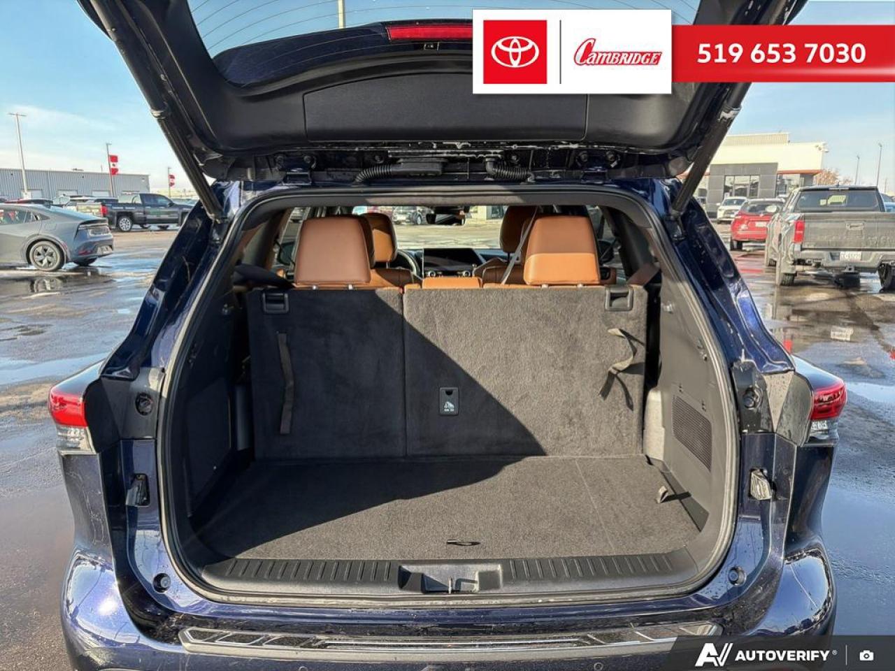 2023 Toyota Highlander Hybrid Limited Photo