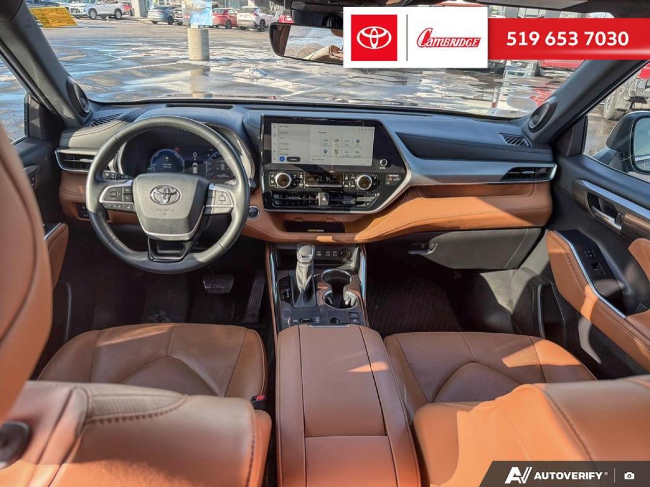 2023 Toyota Highlander Hybrid Limited Photo