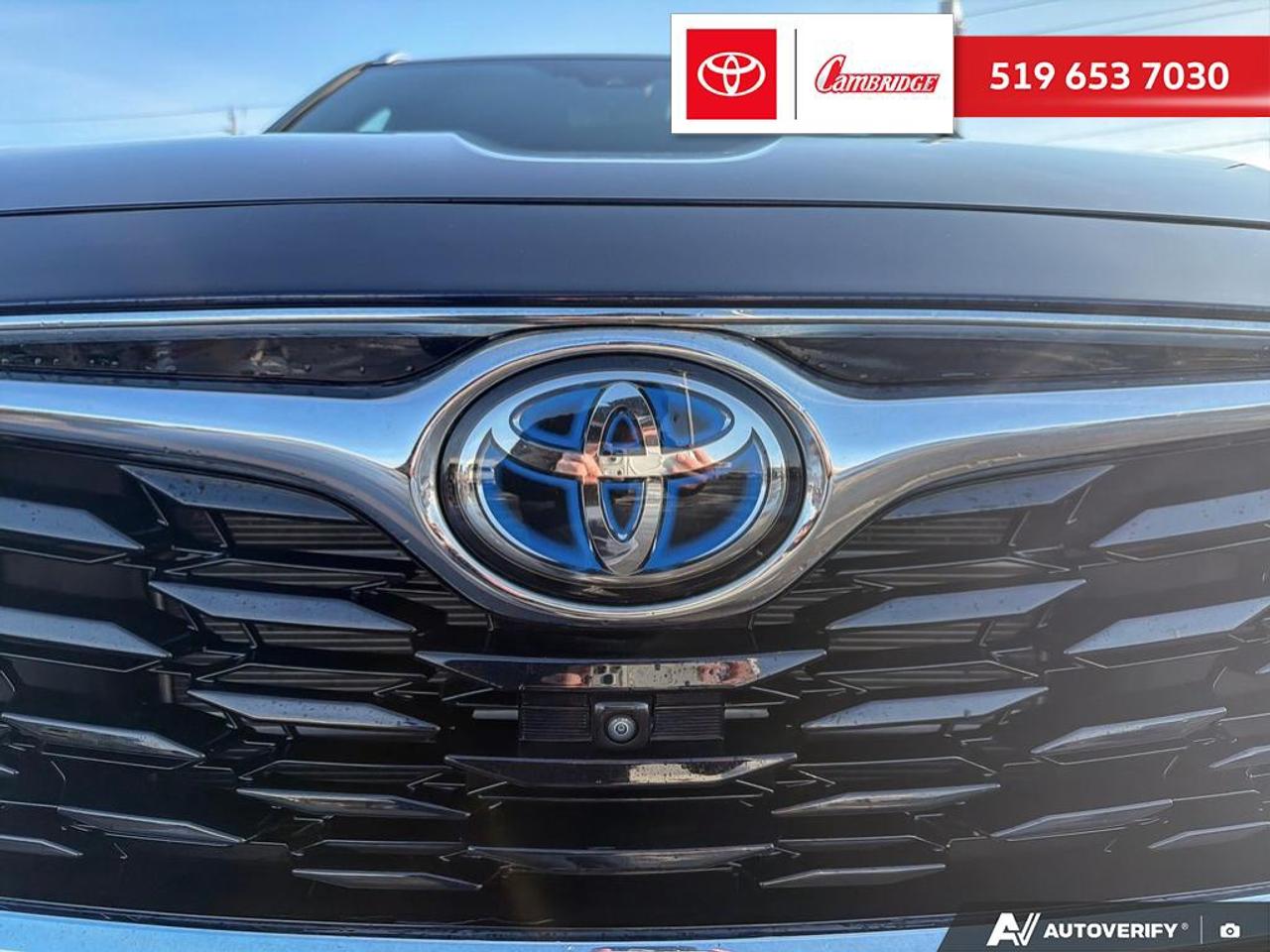 2023 Toyota Highlander Hybrid Limited Photo