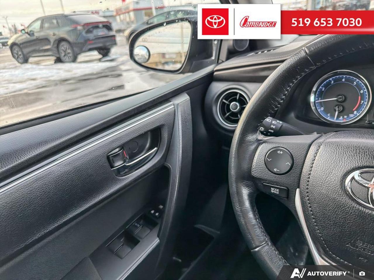 2019 Toyota Corolla LE Photo