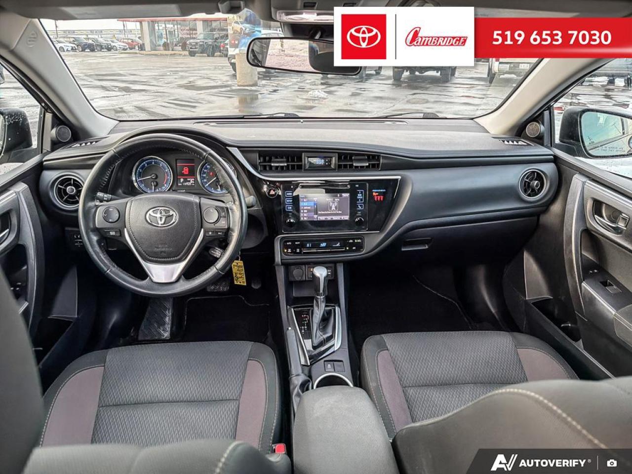 2019 Toyota Corolla LE Photo