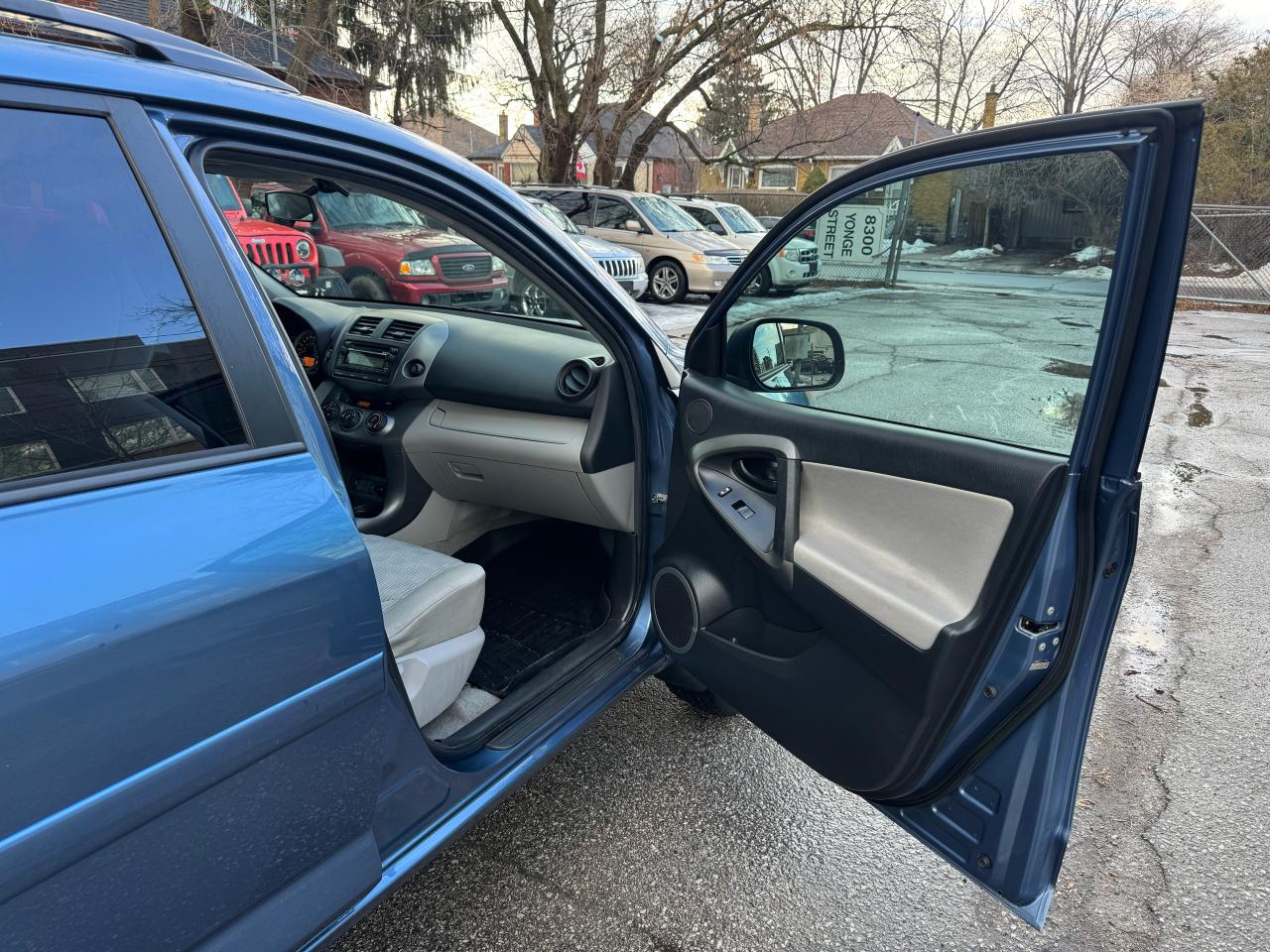 2012 Toyota RAV4 - 4WD Photo