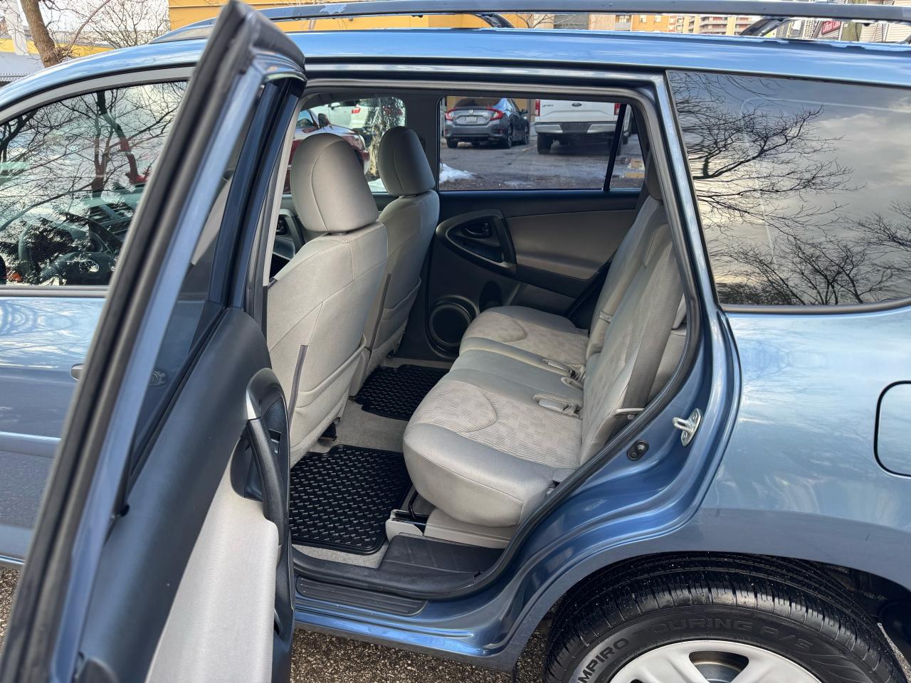 2012 Toyota RAV4 - 4WD Photo