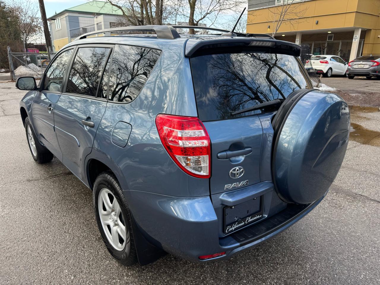 2012 Toyota RAV4 - 4WD Photo