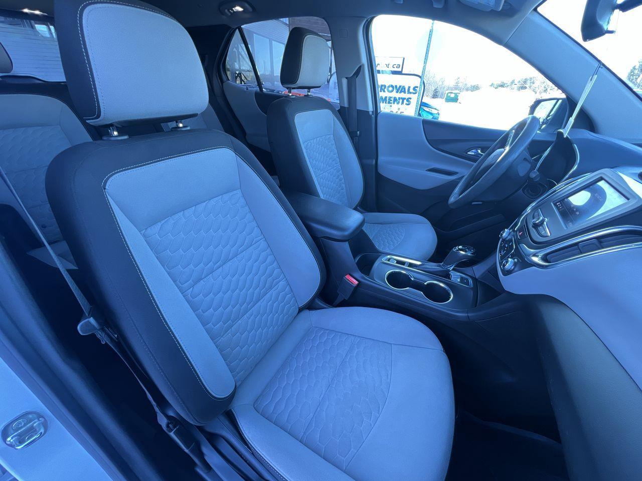 2021 Chevrolet Equinox LS AWD, CRUISE CONTROL, BACK UP CAM!! Photo