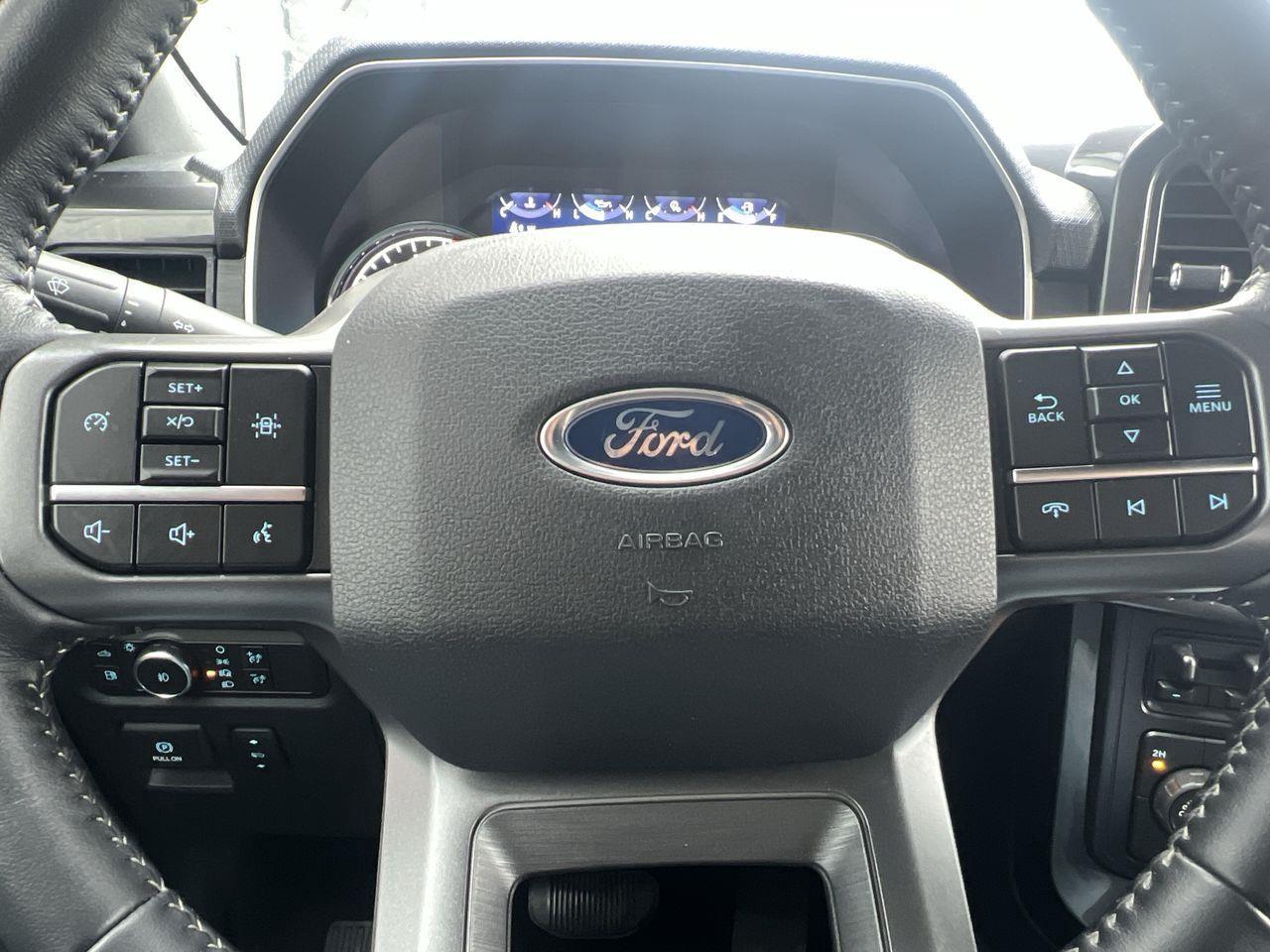 2021 Ford F-150 XLT 4x4, HYBRID TRUCK, HEATED SEATS, NAV, BACK UP CAM!! Photo