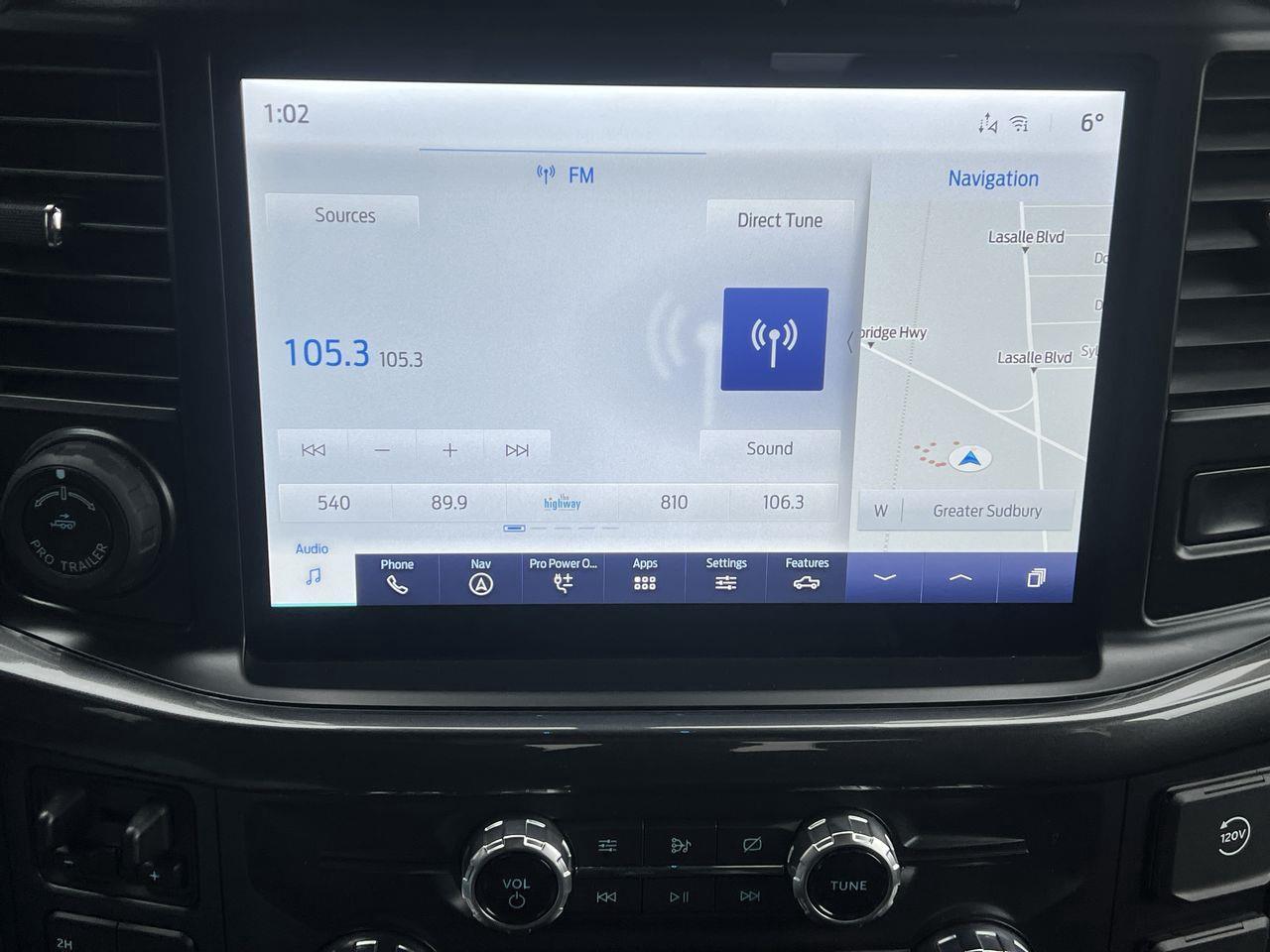 2021 Ford F-150 XLT 4x4, HYBRID TRUCK, HEATED SEATS, NAV, BACK UP CAM!! Photo