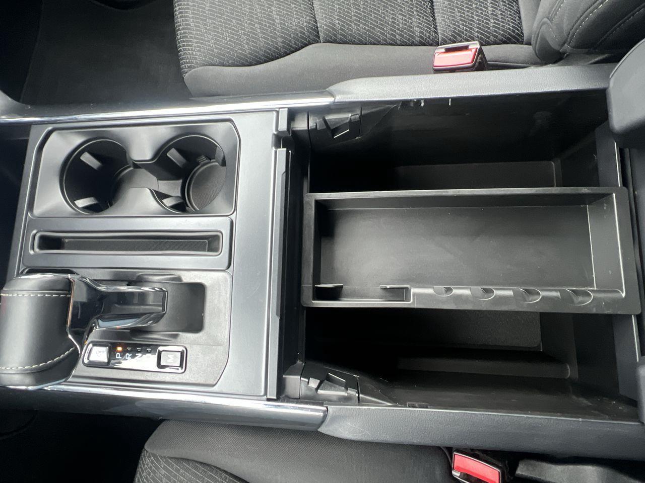 2021 Ford F-150 XLT 4x4, HYBRID TRUCK, HEATED SEATS, NAV, BACK UP CAM!! Photo