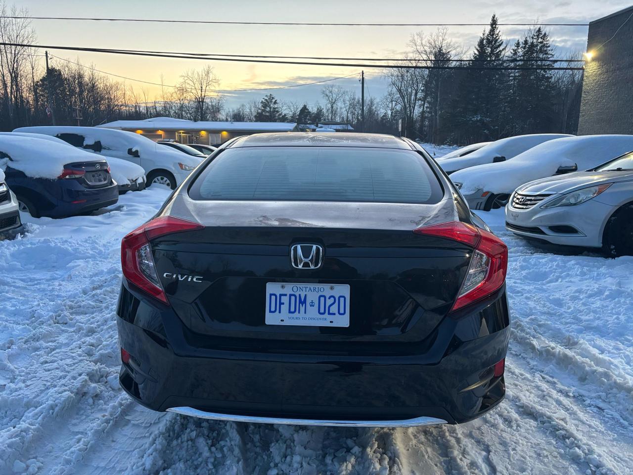 2020 Honda Civic LX *REBUILT TITLE* Photo4