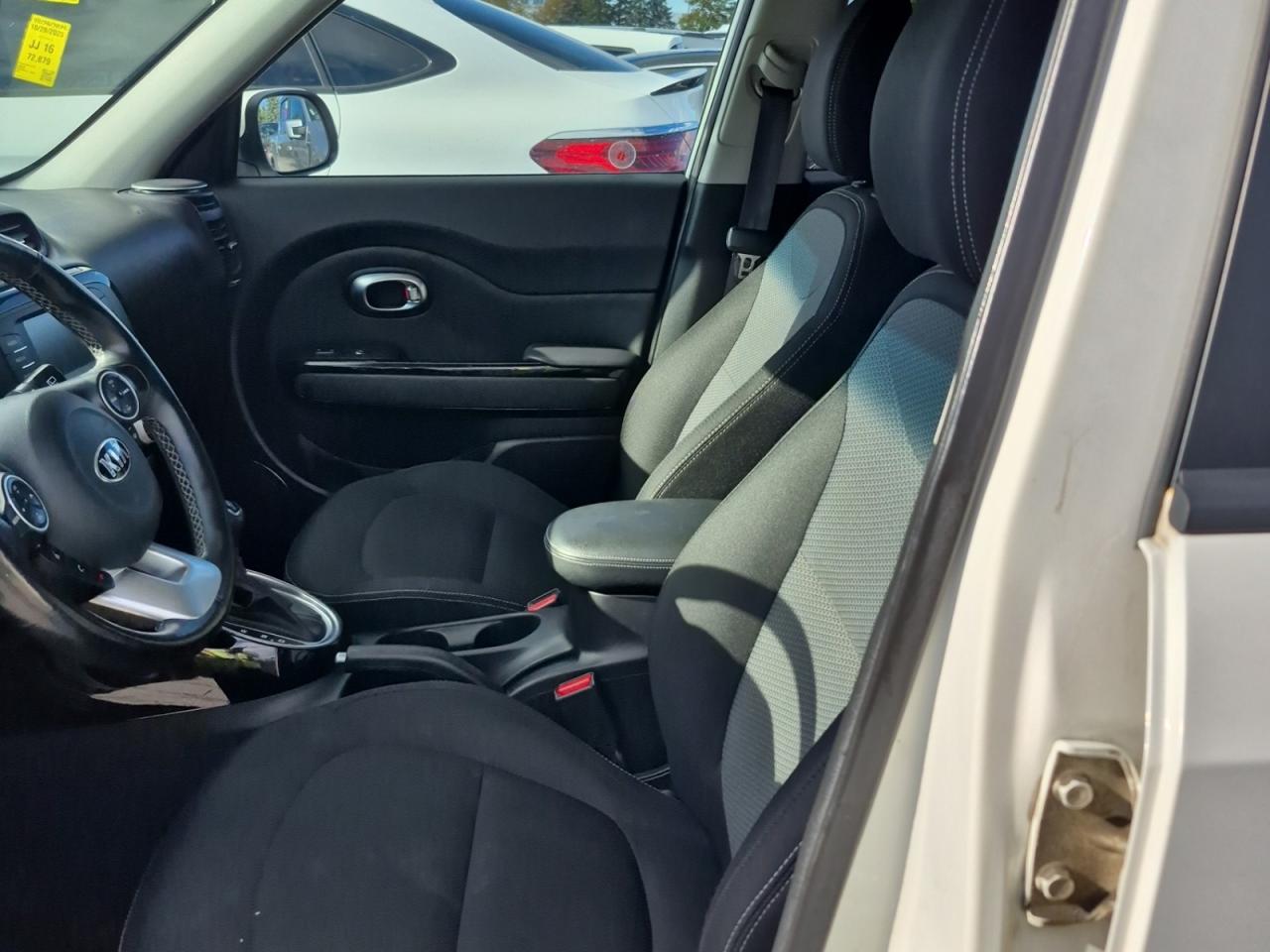 2018 Kia Soul EX+ Photo3