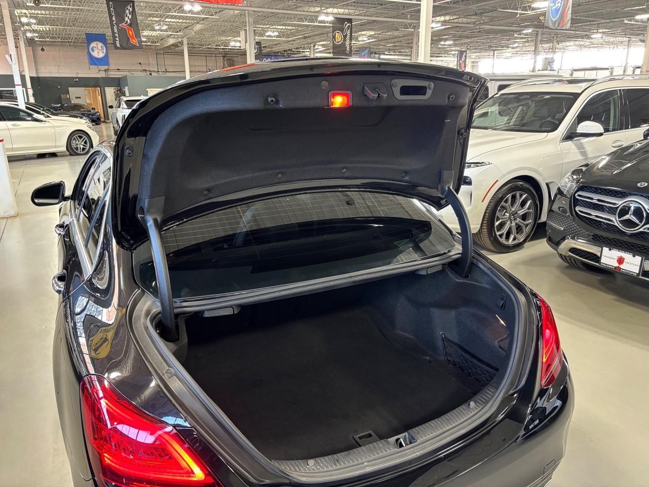 2019 Mercedes-Benz C-Class C300|4MATIC|AMGPKG|NAV|WOOD|LEATHER|DUALSUNROOF|++ Photo