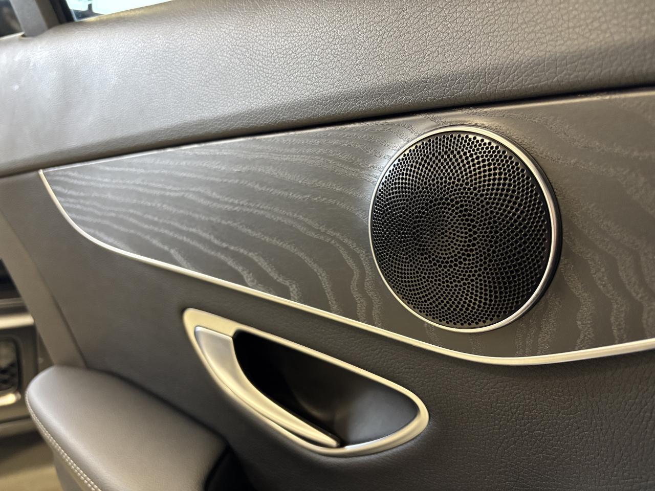 2019 Mercedes-Benz C-Class C300|4MATIC|AMGPKG|NAV|WOOD|LEATHER|DUALSUNROOF|++ Photo