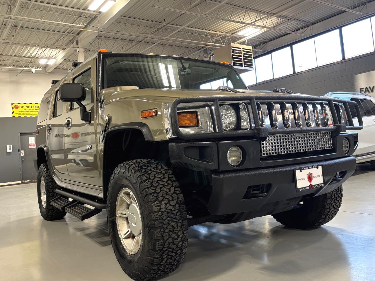 2005 Hummer H2 V8|4X4|BOSE|REARSCREENS|LEATHER|SUNROOF|ROOFRACK|+ Photo