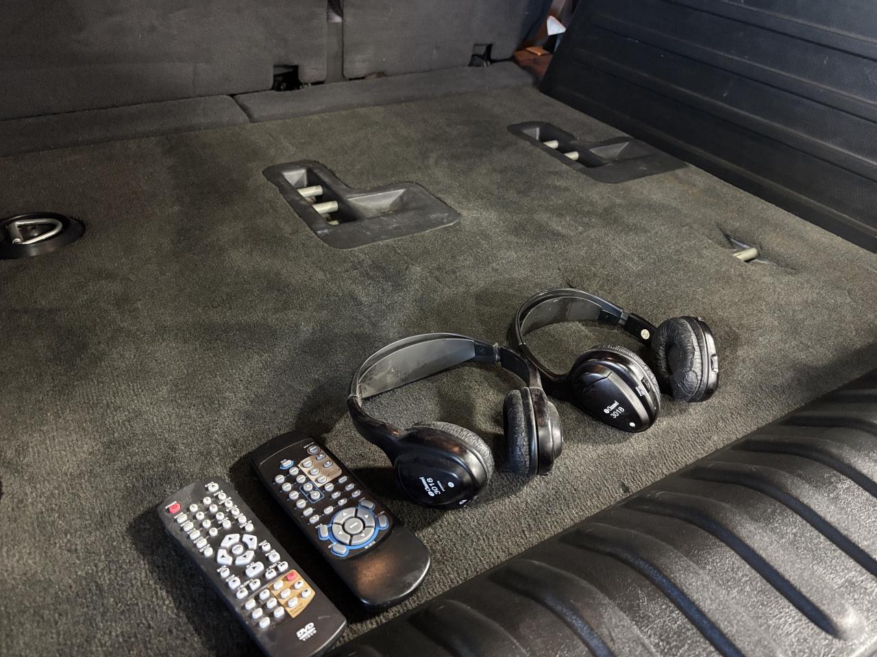 2005 Hummer H2 V8|4X4|BOSE|REARSCREENS|LEATHER|SUNROOF|ROOFRACK|+ Photo