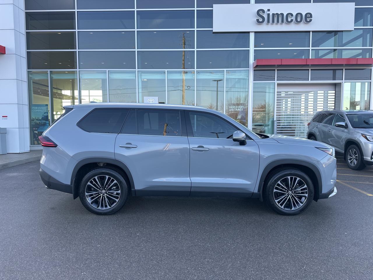 2025 Toyota Grand Highlander Hybrid Platinum MAX Photo3