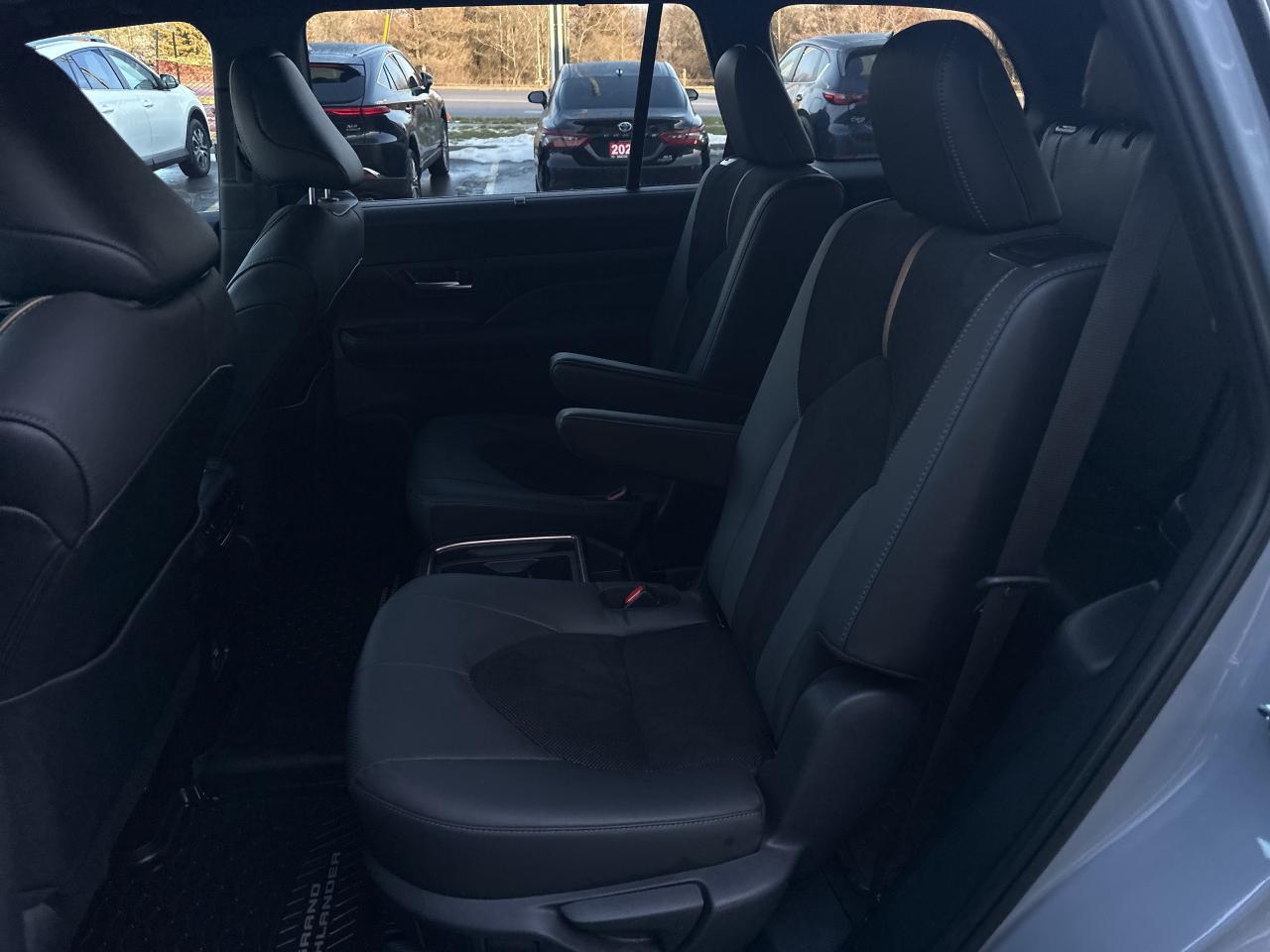 2025 Toyota Grand Highlander Hybrid Platinum MAX Photo