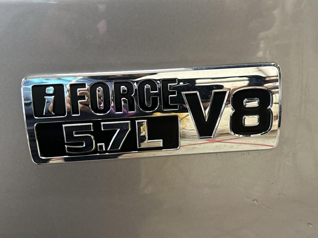 2020 Toyota Tundra 4X4 | CREWMAX | 5.7L V8 |HTD SEATS | CARPLAY | A/C Photo