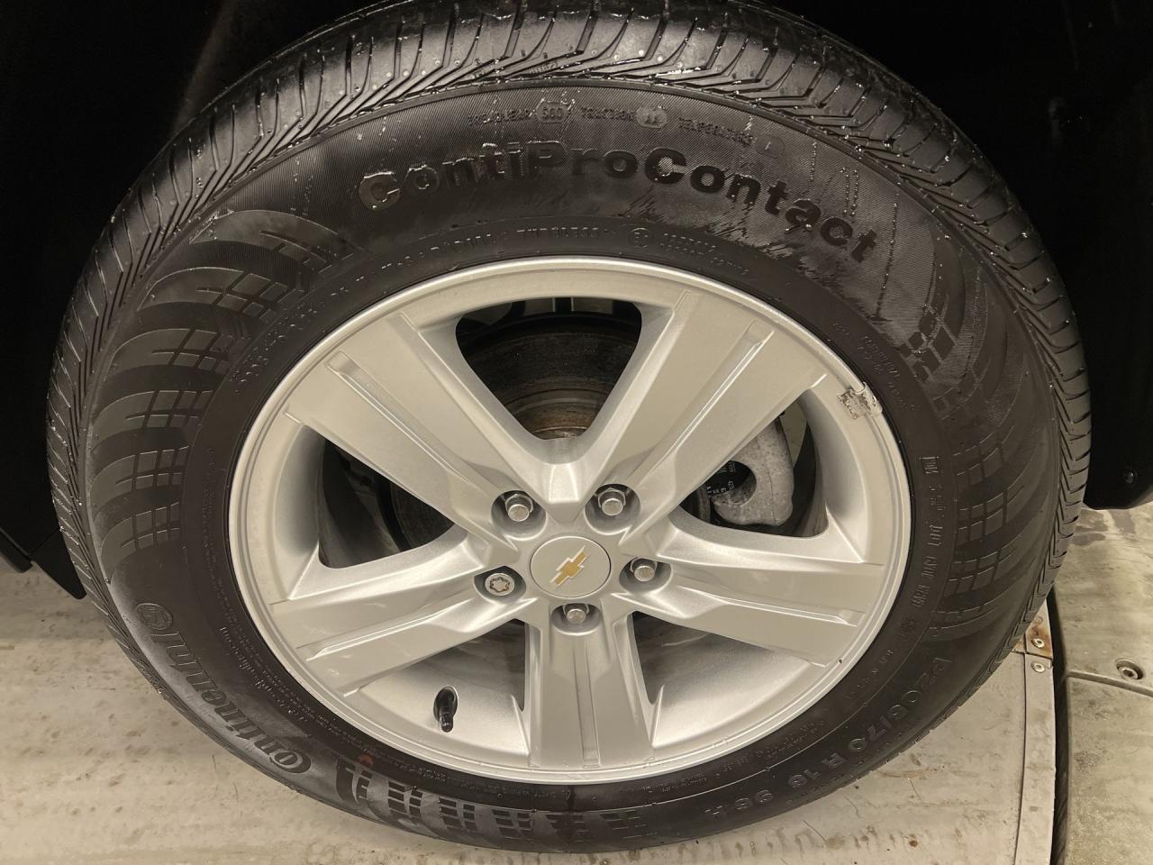 2022 Chevrolet Trax LT AWD | LEATHER | CARPLAY | REMOTE START | A/C Photo