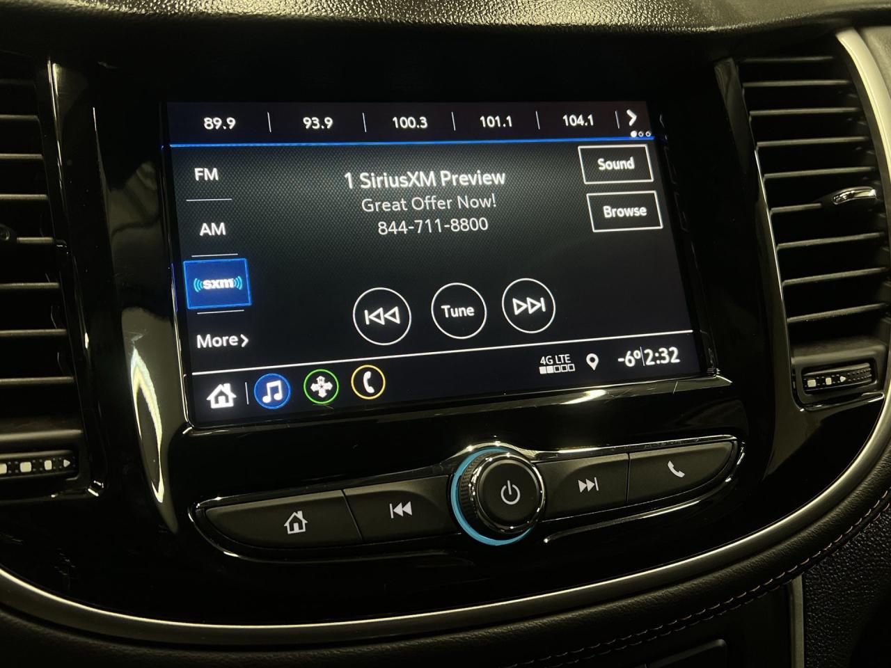 2022 Chevrolet Trax LT AWD | LEATHER | CARPLAY | REMOTE START | A/C Photo